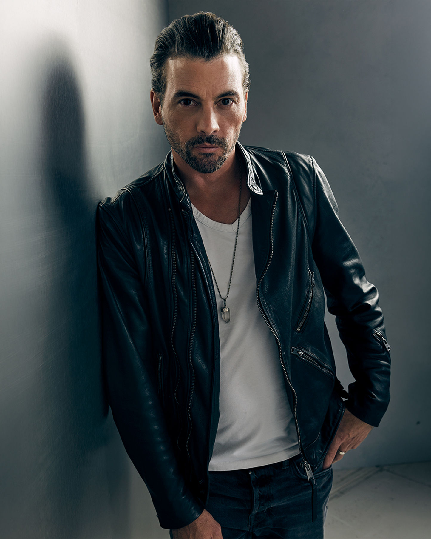 Skeet Ulrich signed Riverdale F.P. Jones Photo #2 (8x10, 11x14) Pre-Order