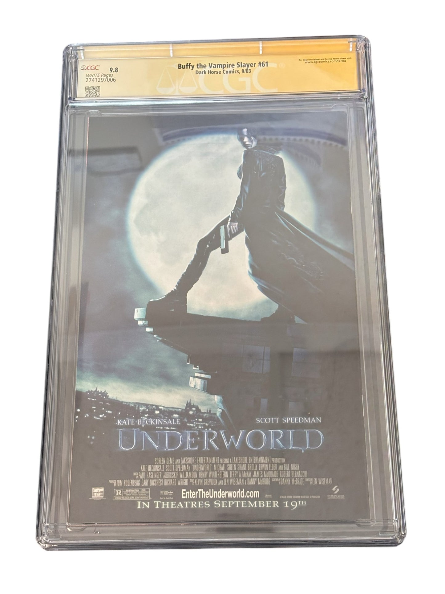 Sarah Michelle Gellar Autographed 2003 Buffy the Vampire Slayer #61 Brian Horton Cover Variant CGC SS 9.8