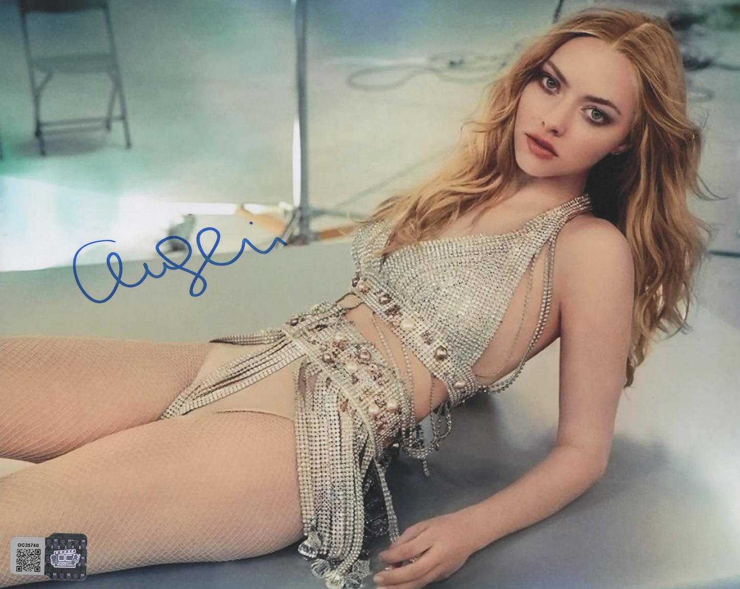 Amanda Seyfried signed 8x10 publicity photo 1D