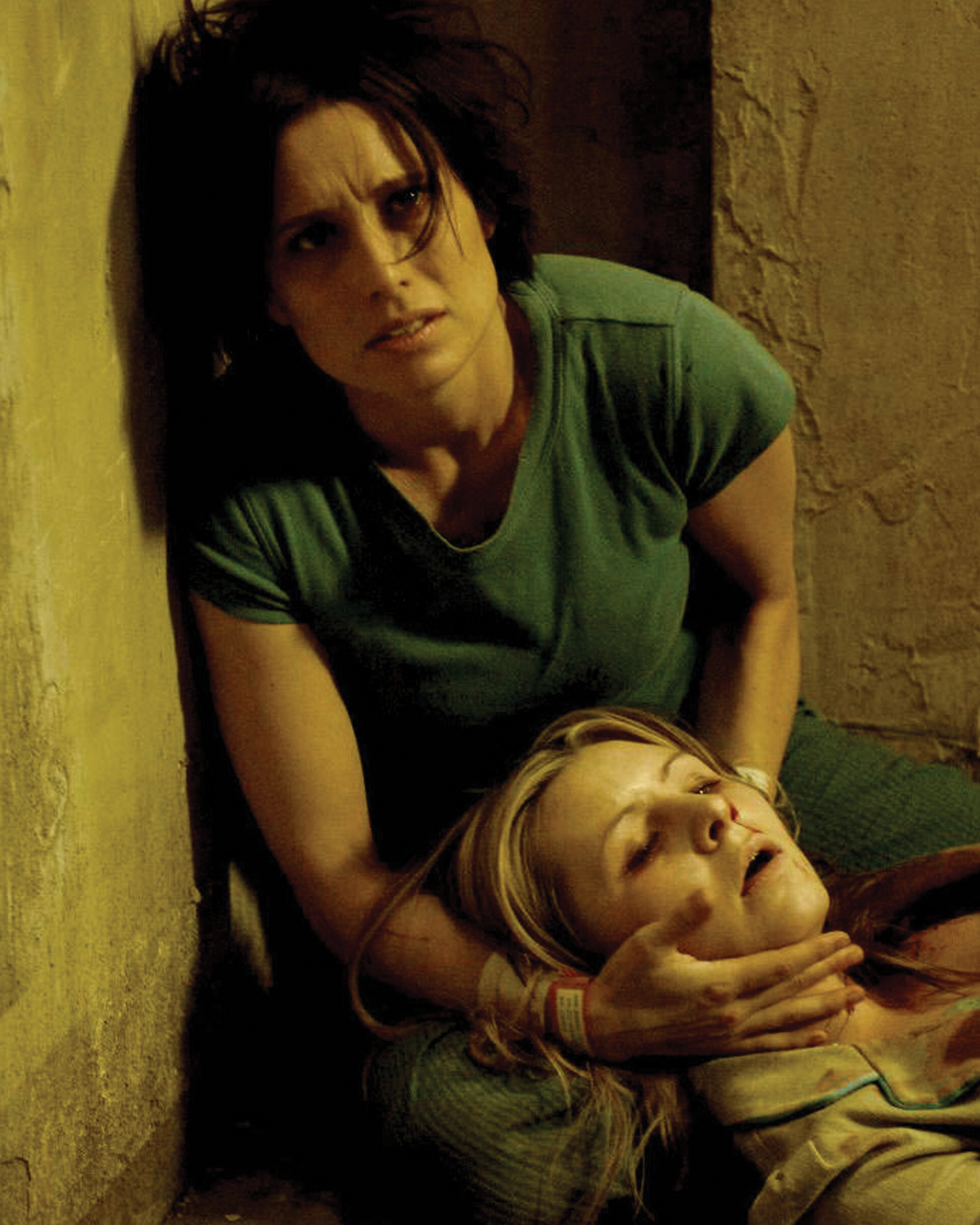 Shawnee Smith Signed Amanda Needle Pit Trap Scene Photo (8x10) Pre-Order