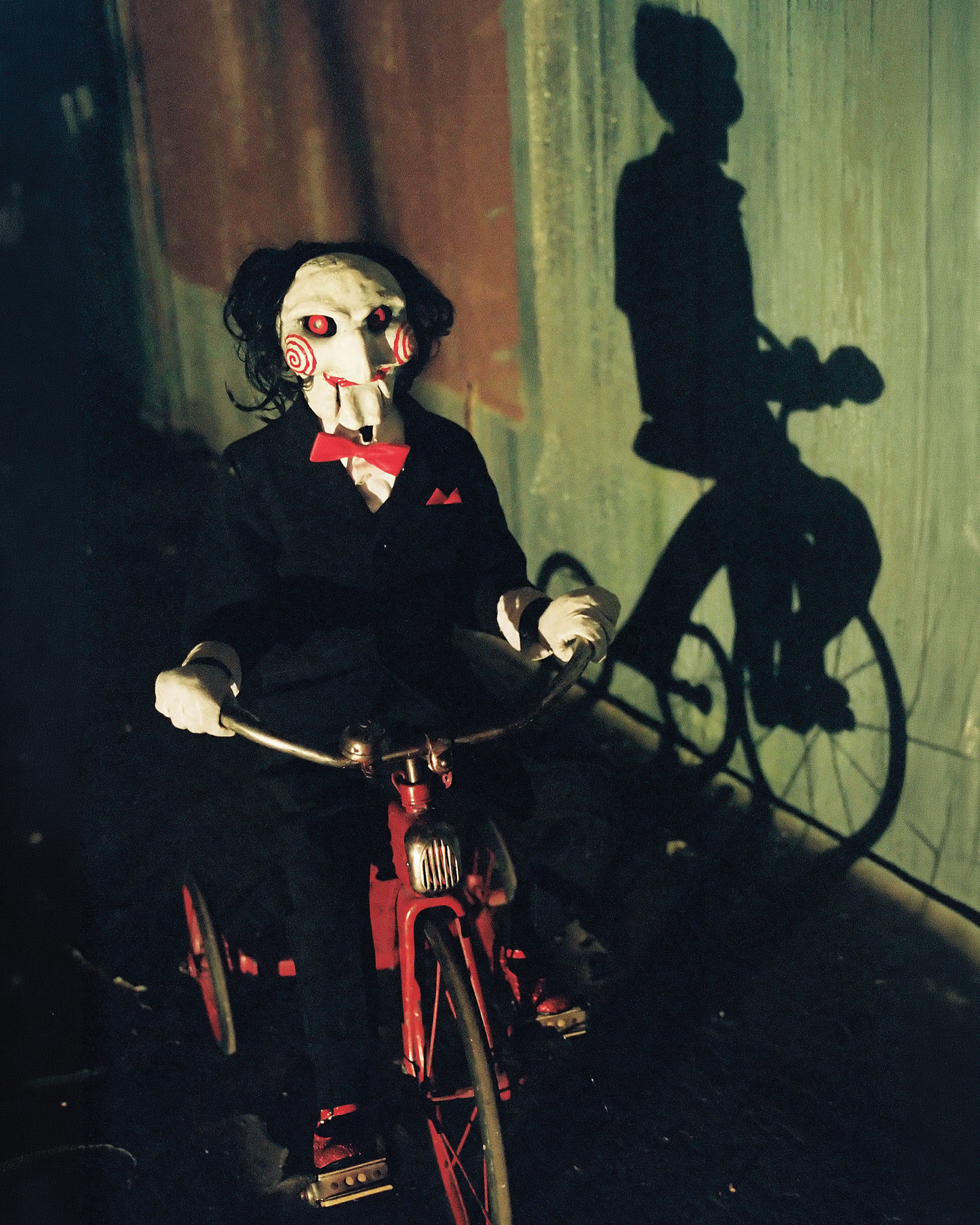 Tobin Bell Signed Billy Puppet – Tricycle Full Scene Photo (8x10, 11x14) Pre-Order