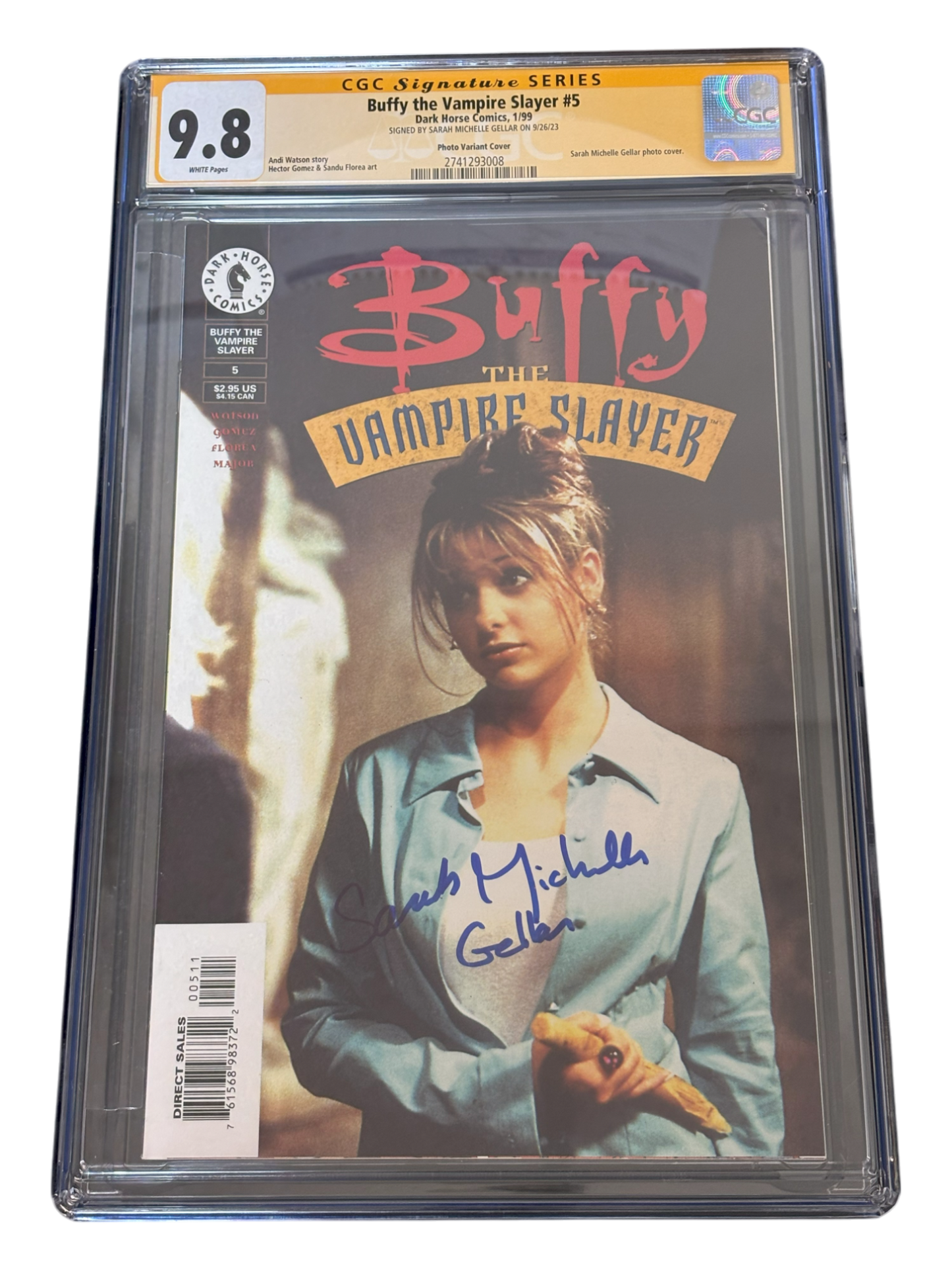 Sarah Michelle Gellar Autographed 1999 Buffy the Vampire Slayer #5 Photo Variant Cover CGC SS 9.8