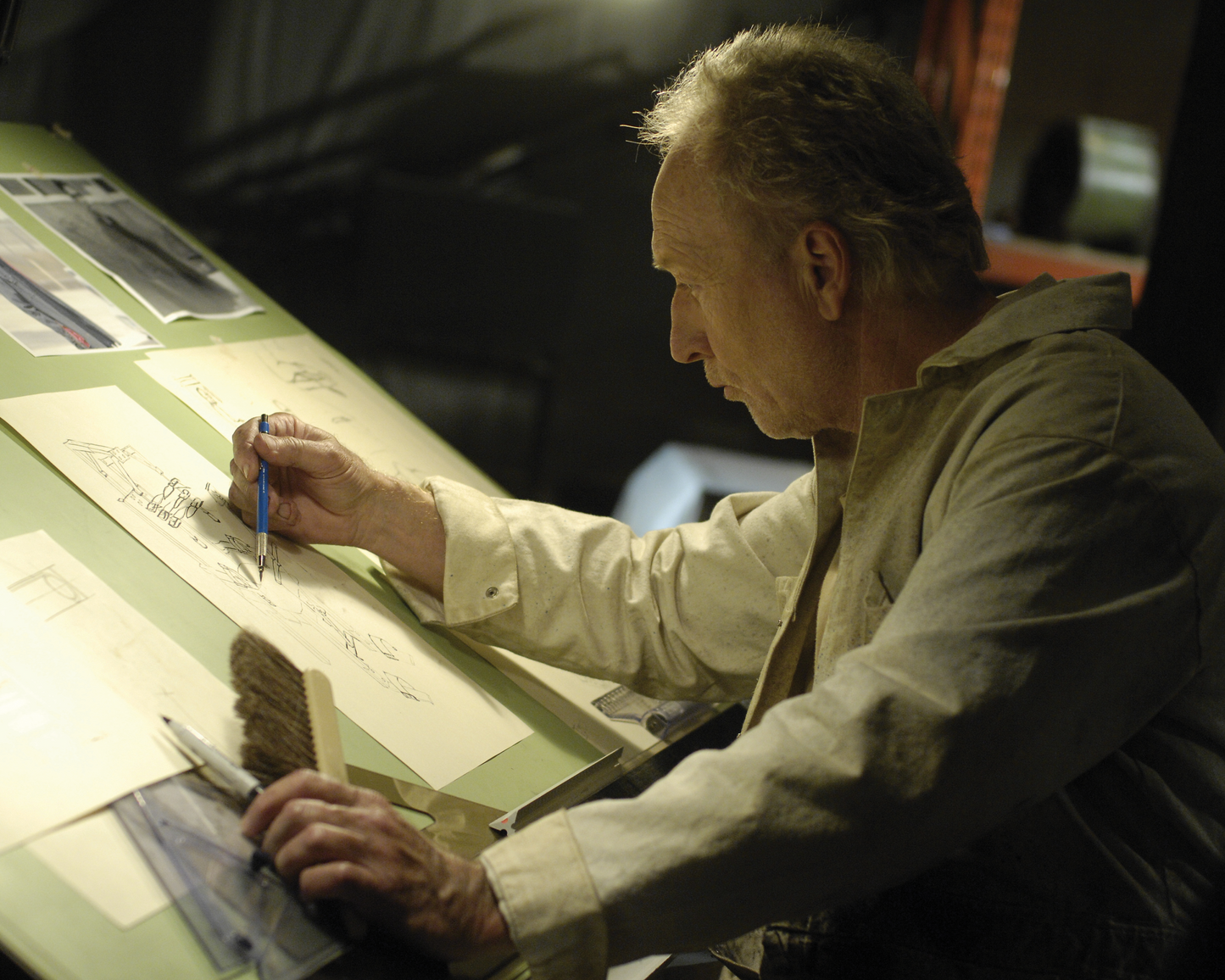 Tobin Bell Signed Jigsaw – Workshop Table Scene Photo (8x10, 11x14) Pre-Order