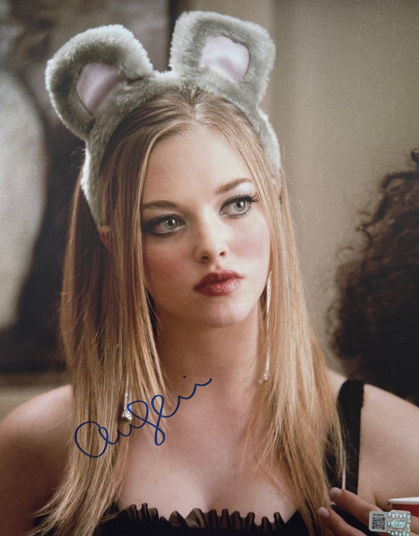 Amanda Seyfried signed 11x14 Mean Girls(2004) Karen photo 1A