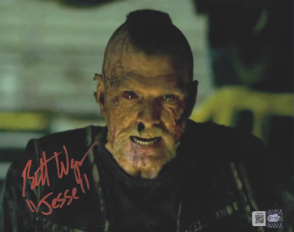 Brett Wagner signed 8x10 The Crazies Jesse Photo