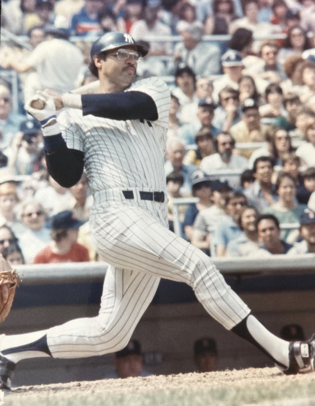 Reggie Jackson Signed Officially Licensed Yankees Photo - Image #2 (8x10) Pre-Order
