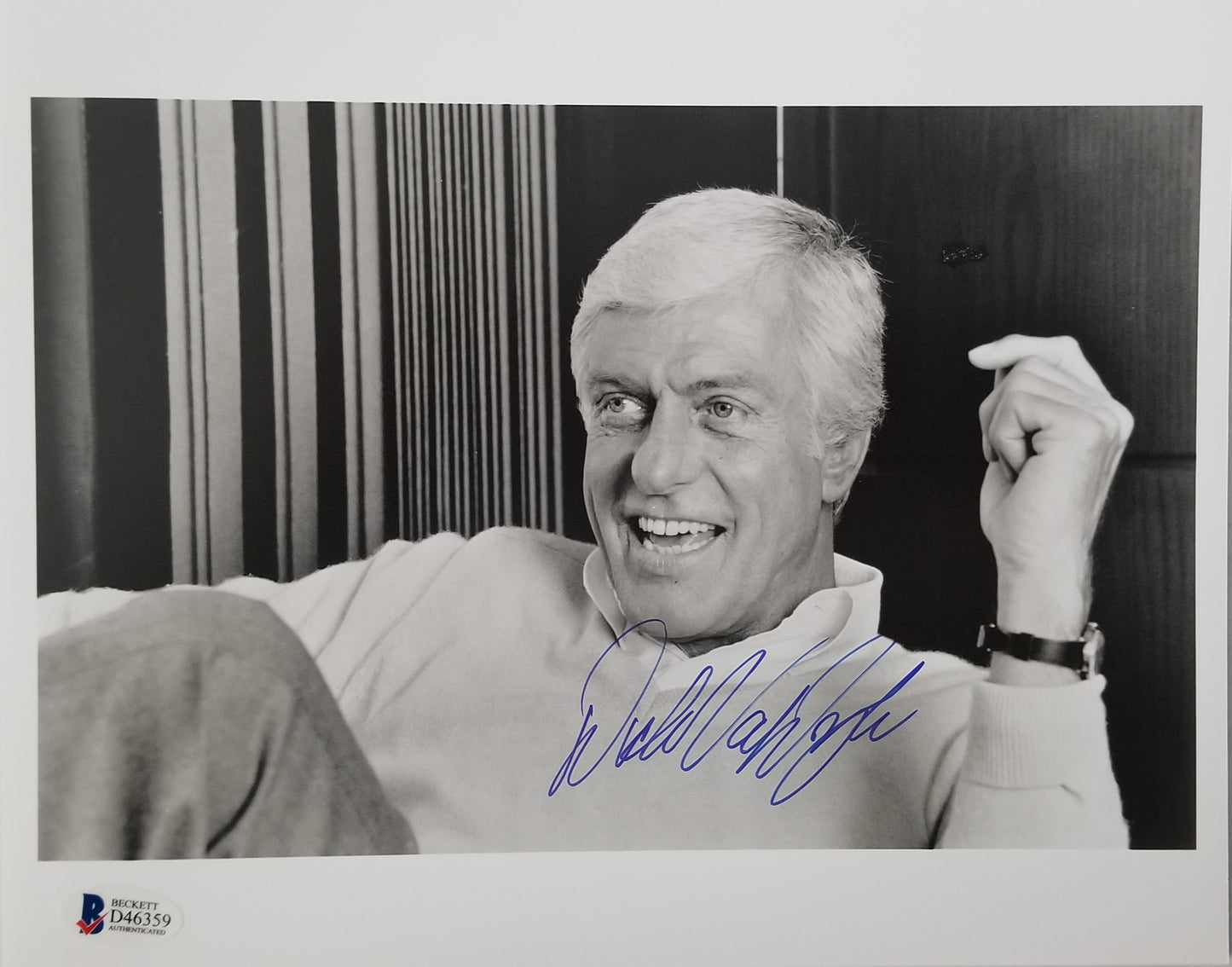 Dick Van Dyke signed Black and White 8x10 Photo