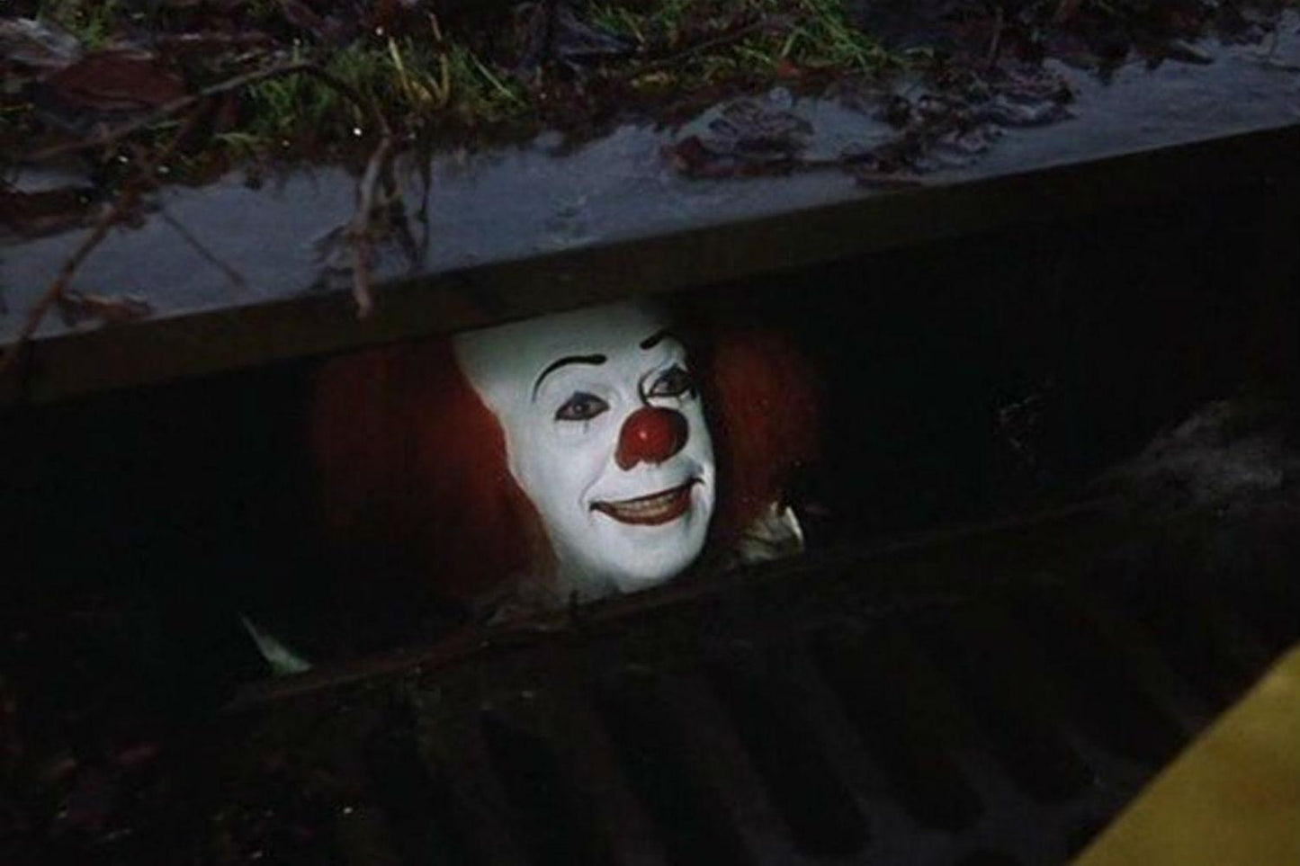 Tim Curry signed Pennywise Image #6 (8x10)