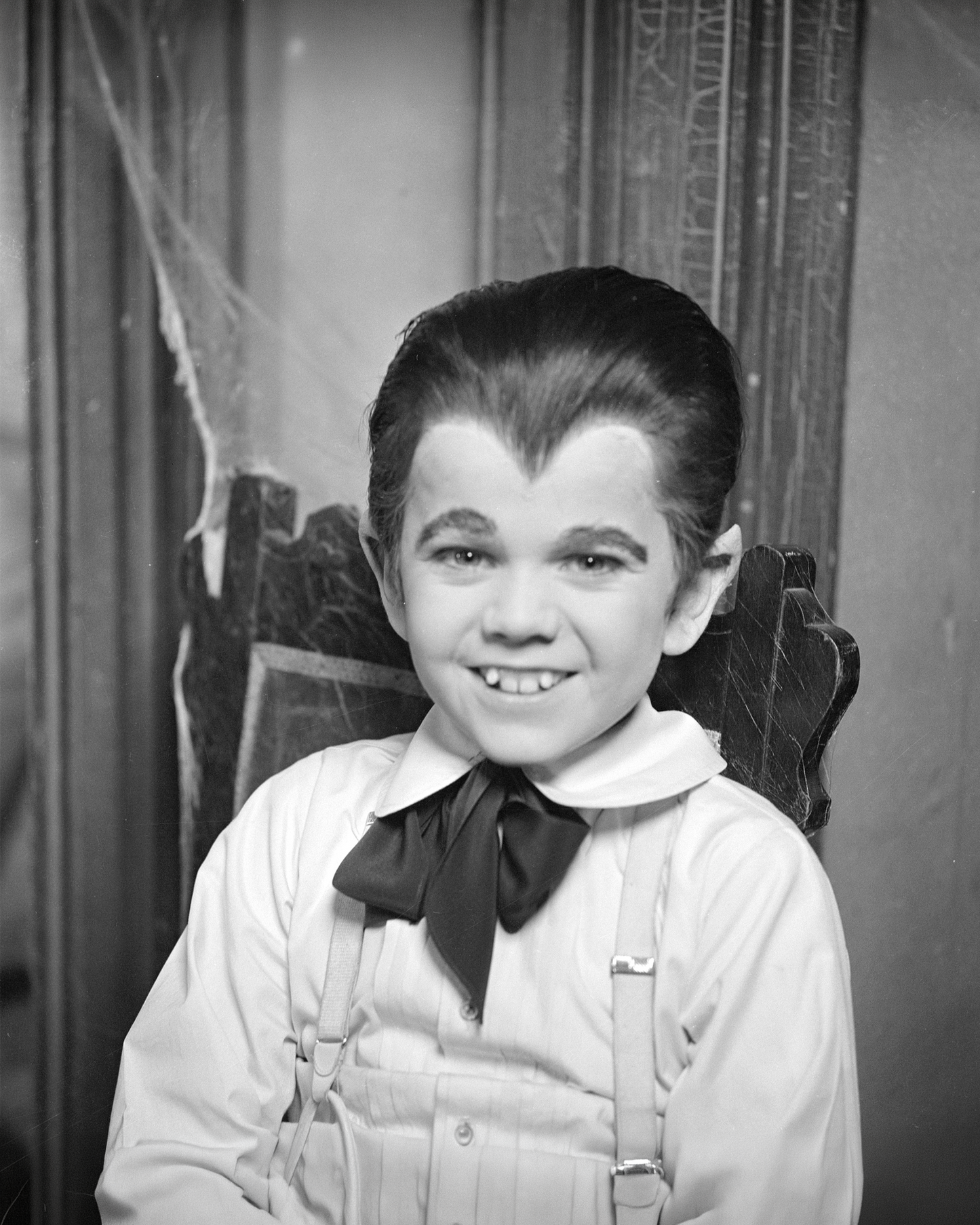 Butch Patrick Autograph Pre-Order – The Munsters Eddie Munster 8x10 Photo Image #3