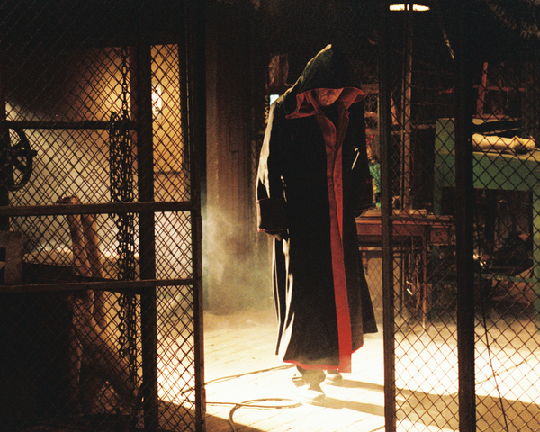 Tobin Bell Signed Jigsaw – Hooded Figure Scene Photo (8x10, 11x14) Pre-Order