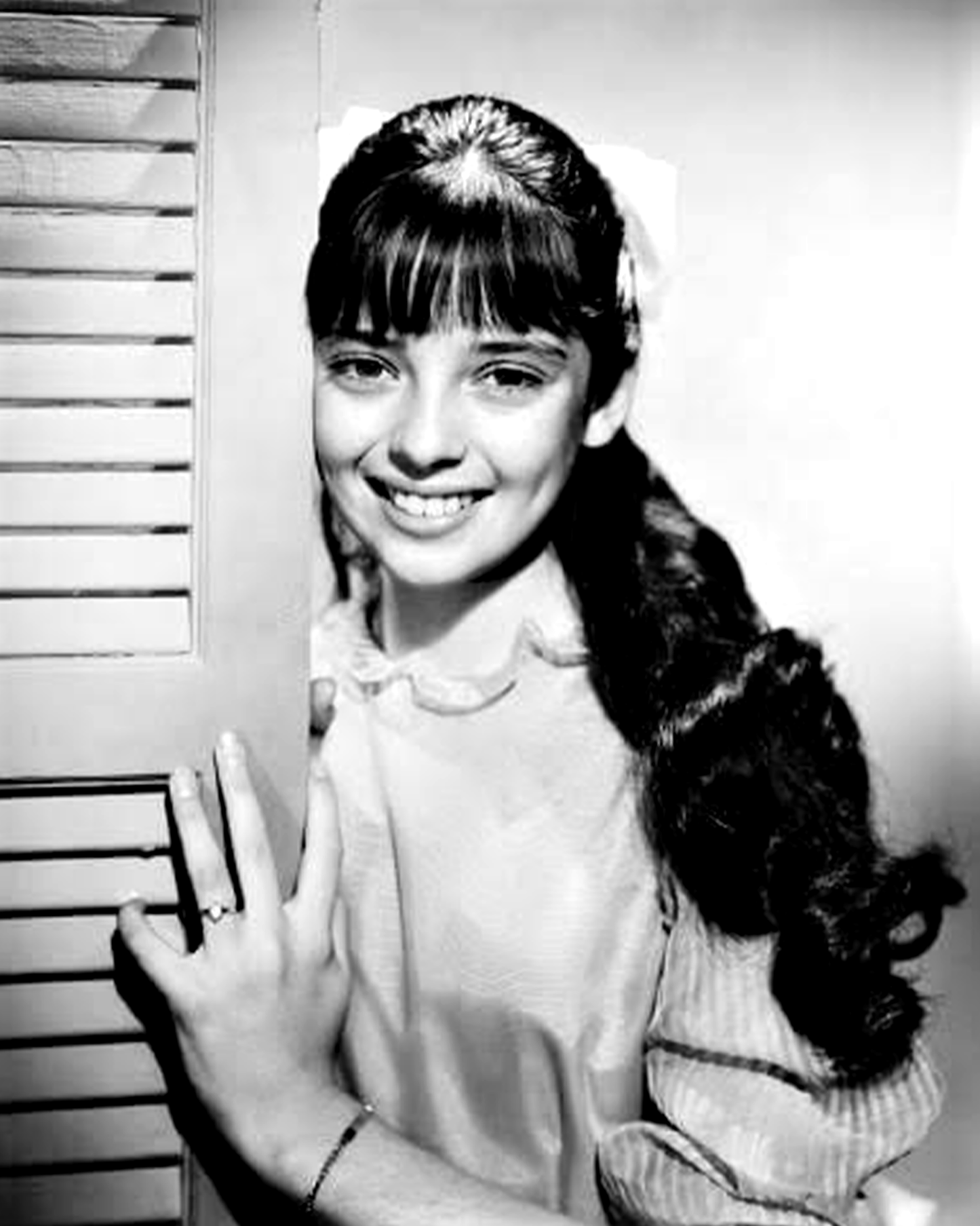 Angela Cartwright Autograph Pre-Order – Make Room for Daddy Linda Williams 8x10 Photo #3