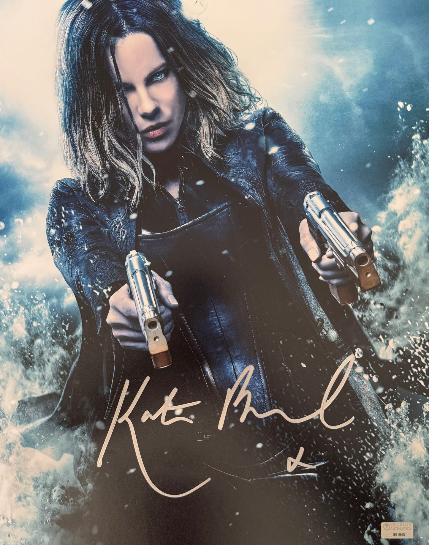 Kate Beckinsale signed 11x14 Underworld Selene photo 1A