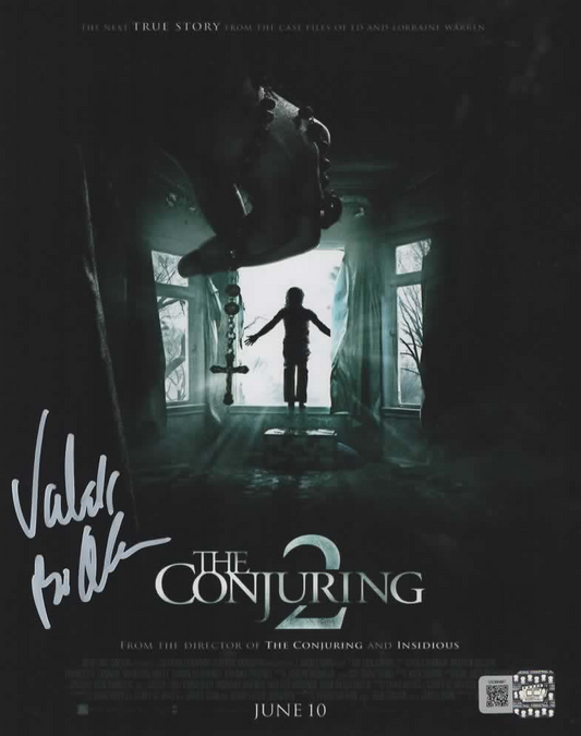 Bonnie Aarons signed The Conjuring 2 8x10 Photo - White