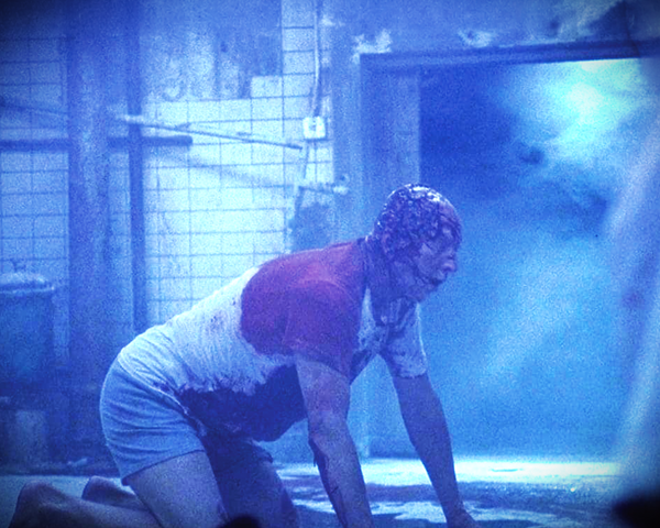 Tobin Bell Signed Bathroom Scene – Twist Ending Photo (8x10) Pre-Order