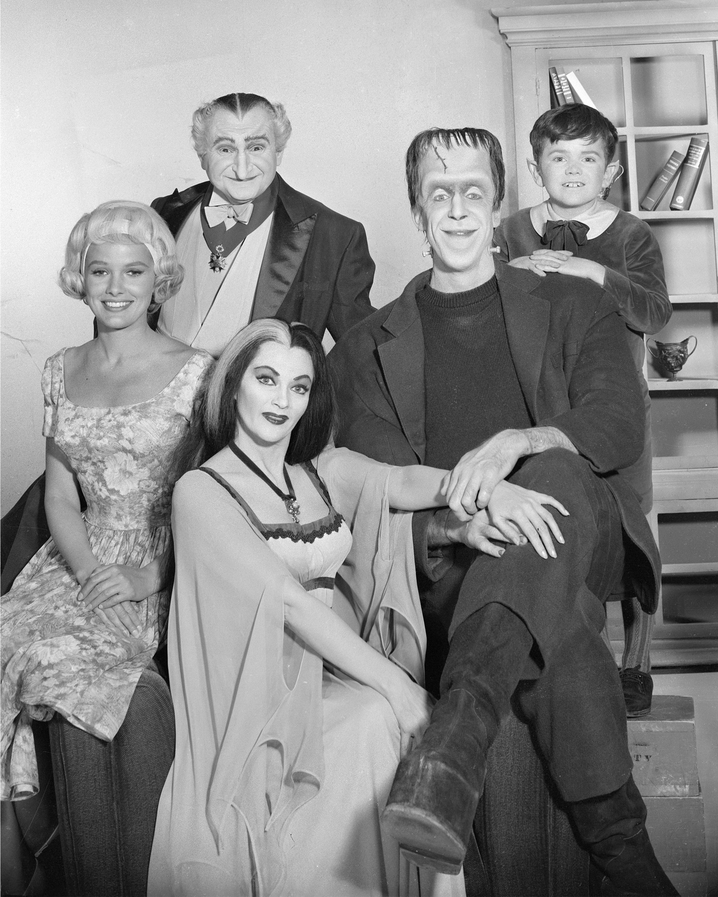 Butch Patrick Autograph Pre-Order – The Munsters 8x10 Photo Image #7