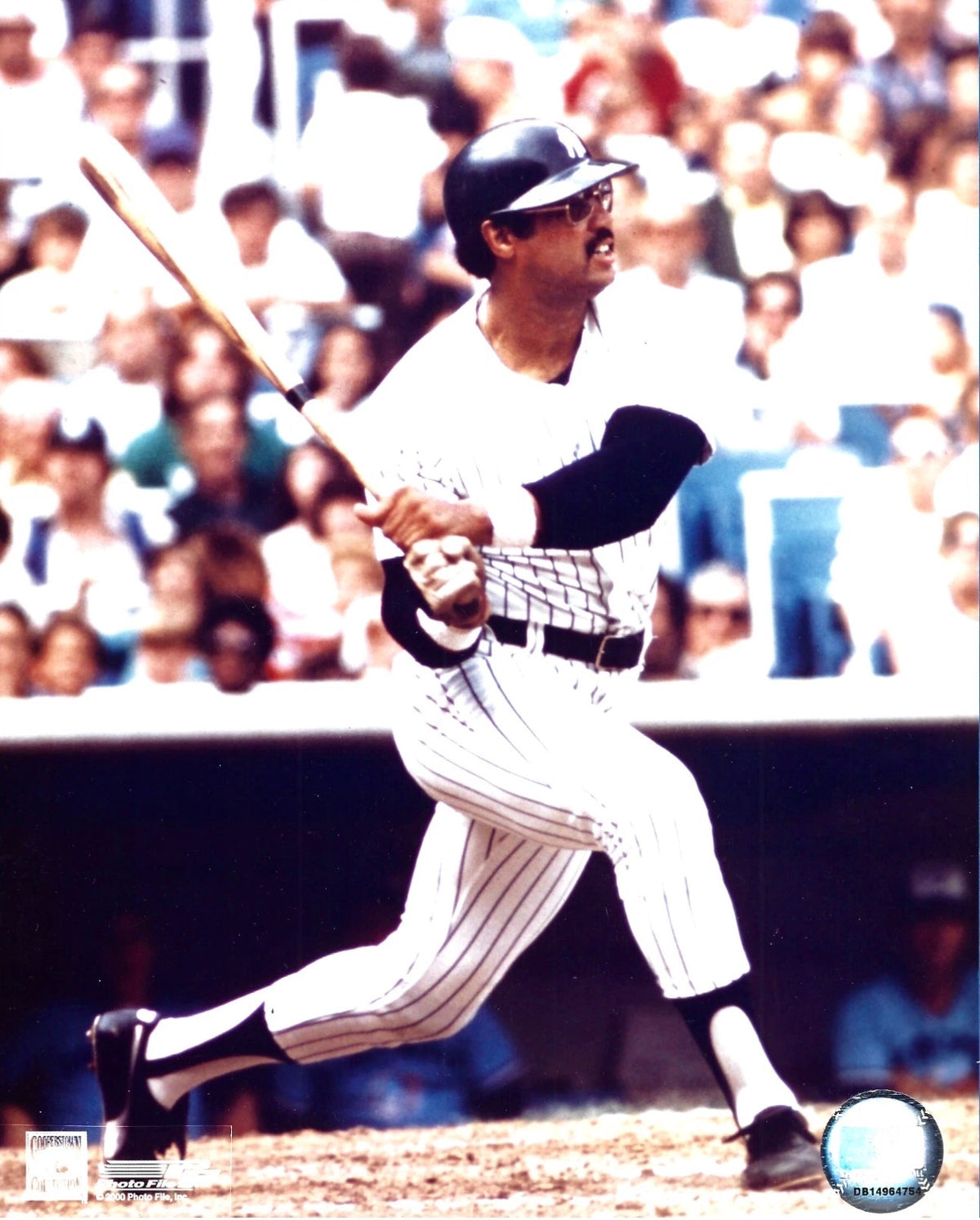 Reggie Jackson Signed Officially Licensed Yankees Photo - Image #4 (8x10) Pre-Order
