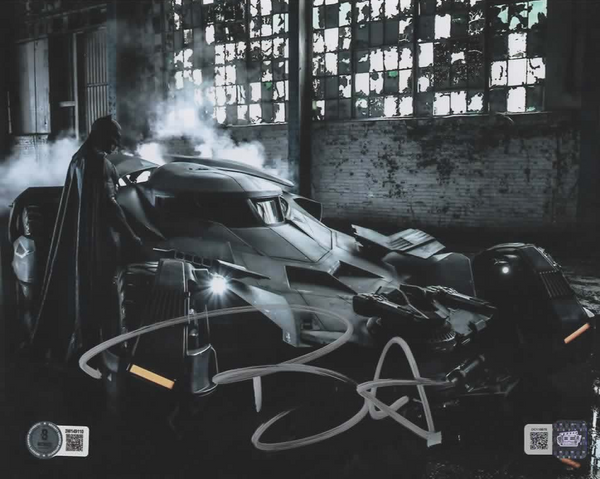 Ben Affleck signed Batman 8x10 Photo - B